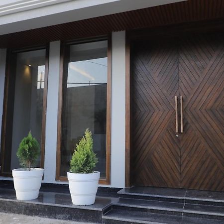 The Royal Casa Hotel Ludhiana Exterior foto